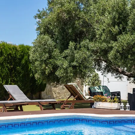 Pool, Sauna, Pool Table 13 Guests *