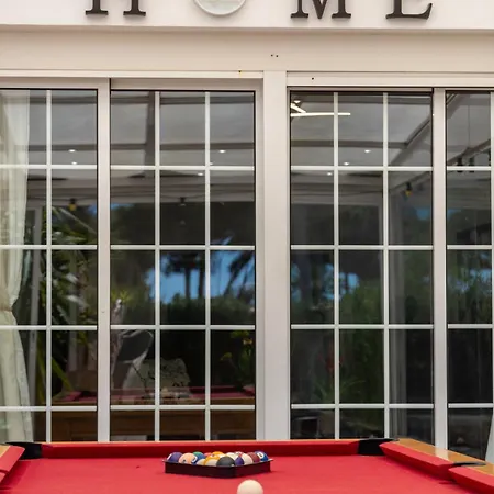 Villa Pool, Sauna, Pool Table 13 Guests