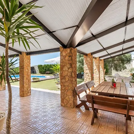 Pool, Sauna, Pool Table 13 Guests *